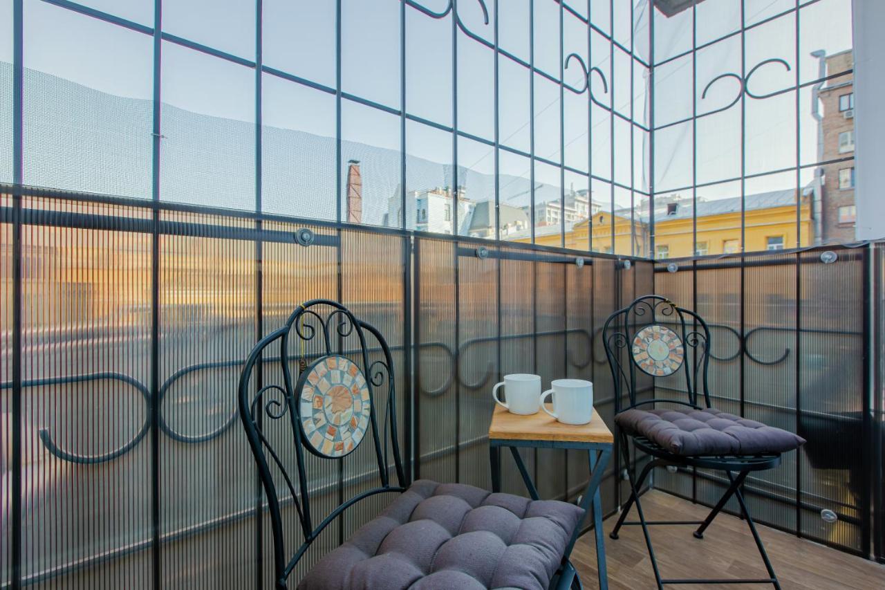 Big Jacuzzi , Sauna , Khreshchatyk Apartments Kiev Eksteriør billede