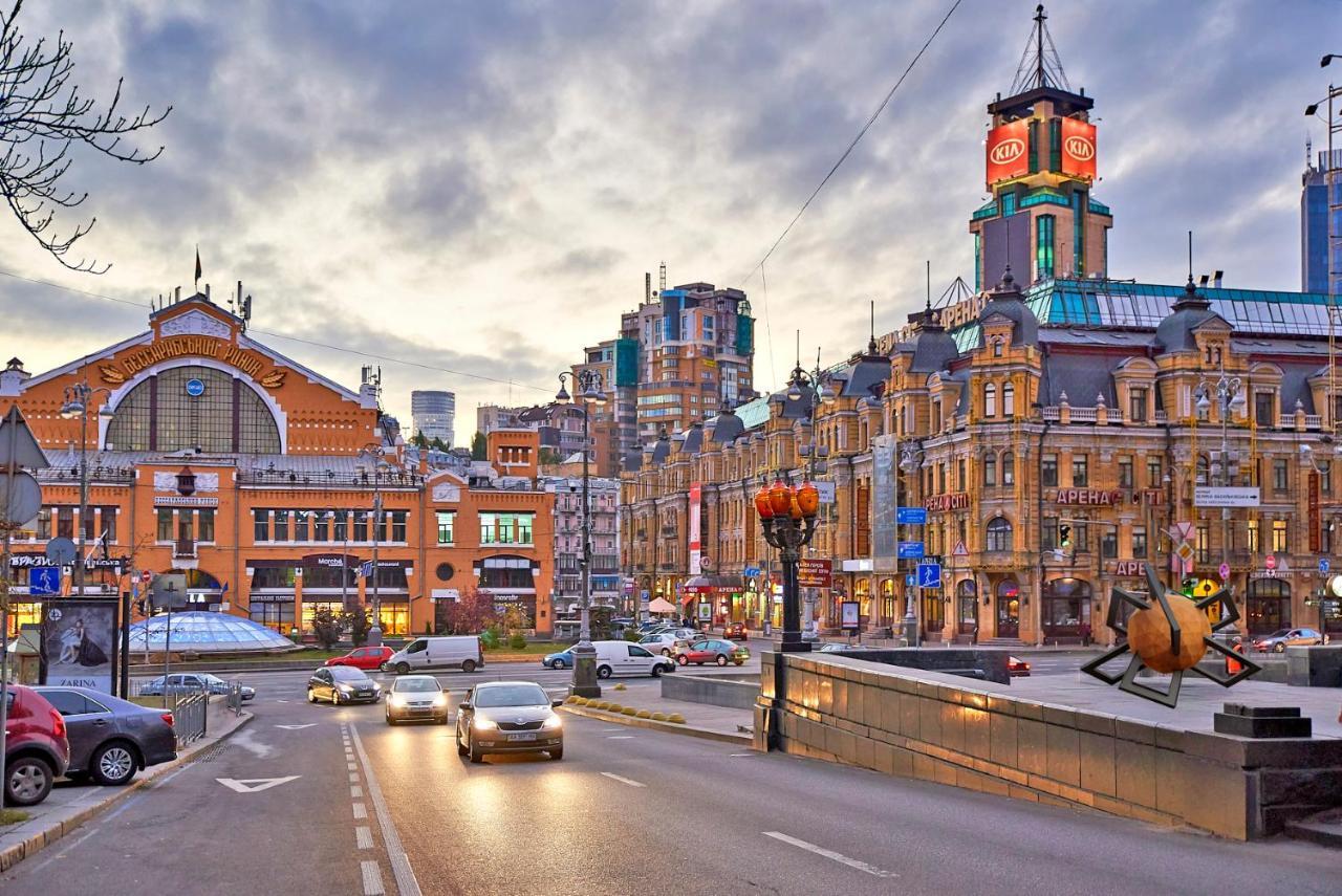 Big Jacuzzi , Sauna , Khreshchatyk Apartments Kiev Eksteriør billede